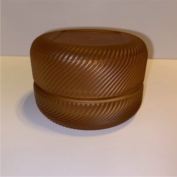 VINTAGE Orange Glass, Powder holder Trinket Holder, Collectible, Old Timey, Chic - Picture 5 of 6